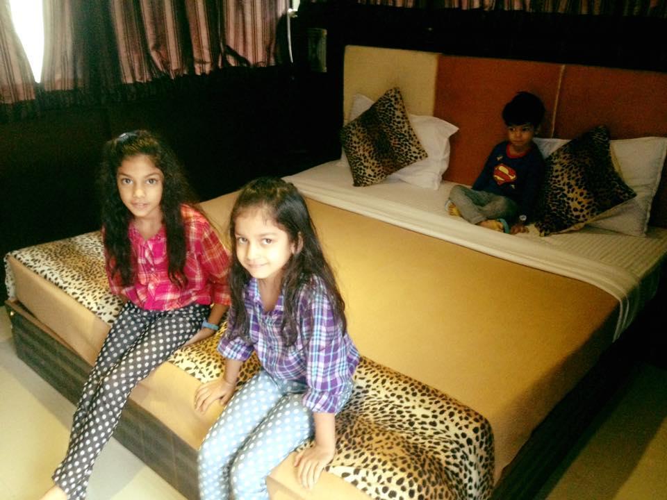Green Leaf Home Stay เทกคาดี ภายนอก รูปภาพ